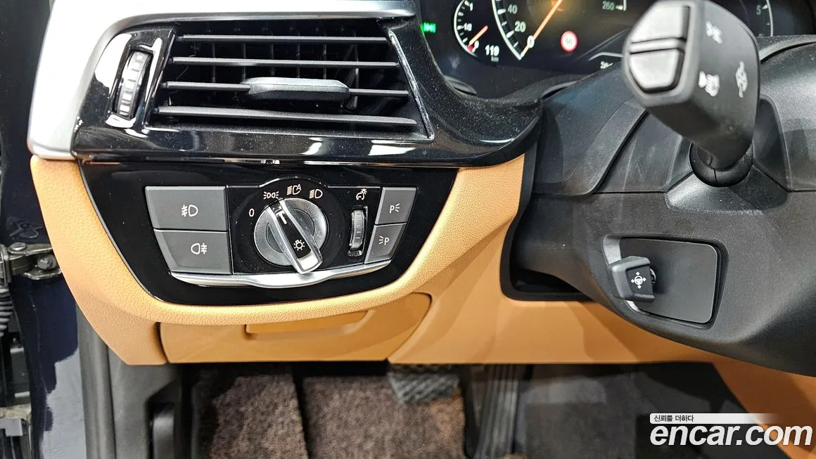 BMW 5 Series (G30) id 1617289 из Кореи 8