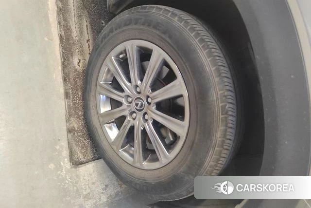 Lexus NX id 4273091 из Китая 8