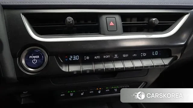 Lexus UX250h id 2976466 из Кореи 8