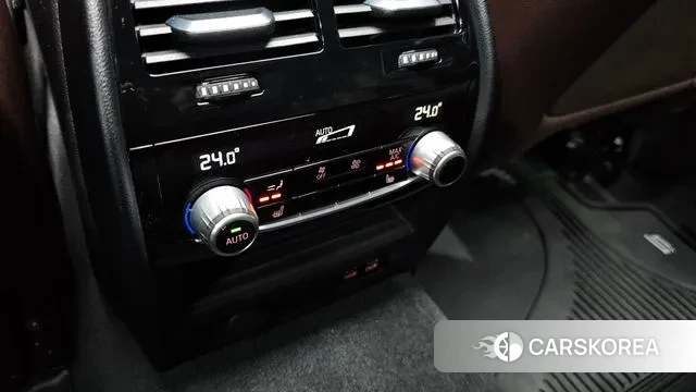 BMW 5 Series (G30) id 3439543 из Кореи 8