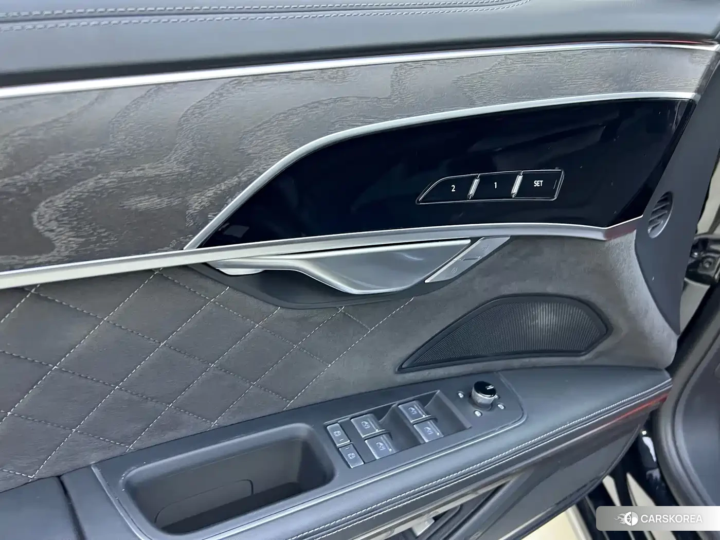 Audi A8 id 4559604 из Китая 8
