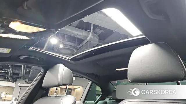 BMW 5 Series (G30) id 3267927 из Кореи 8