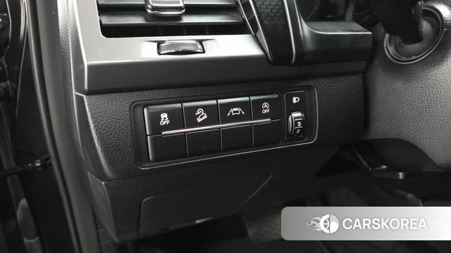 Ssangyong The New Rexton Sports Cannes id 4281880 из Кореи 8