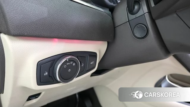 Lincoln MKC id 4304542 из Кореи 8
