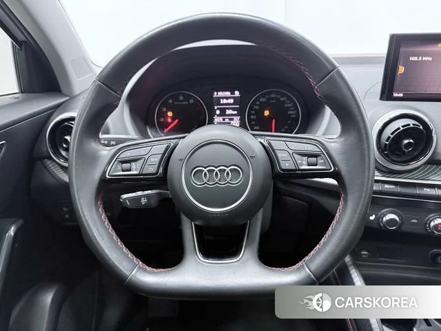 Audi Q2L id 4291314 из Китая 8