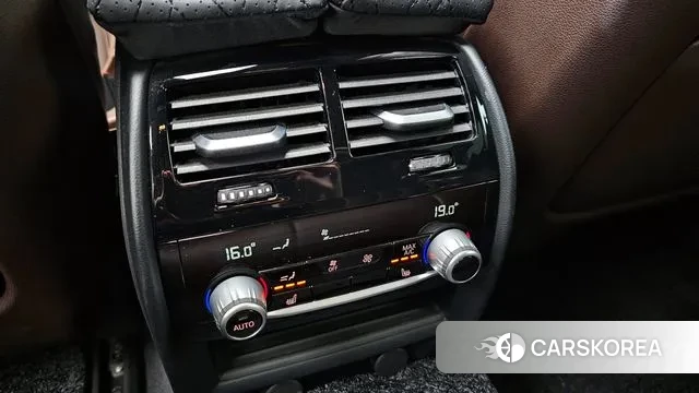 BMW 5 Series (G30) id 3547192 из Кореи 8