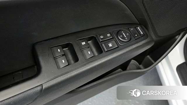 Hyundai Avante AD id 3899820 из Кореи 8