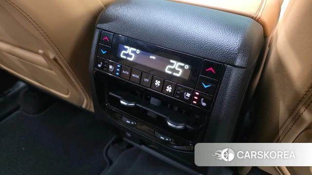 Jeep Grand Cherokee (WL) id 3897509 из Кореи 8