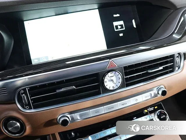 Genesis G90 id 3434302 из Кореи 8