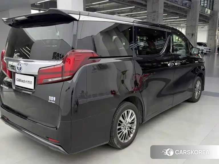 Toyota Elfa id 4600812 из Китая 8