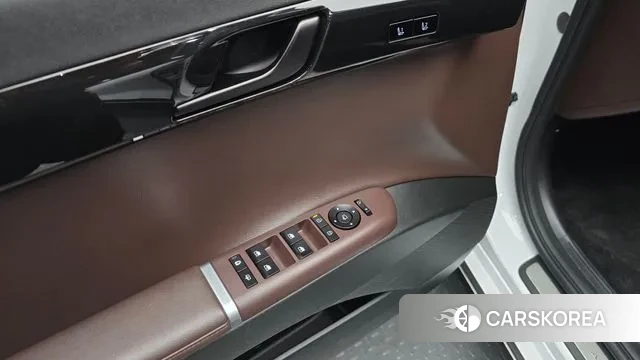 Hyundai Grandeur Hybrid (GN7) id 3746081 из Кореи 8