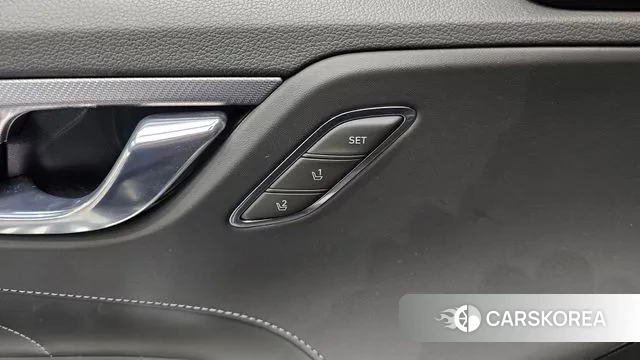 Hyundai The New Grandeur IG id 3367245 из Кореи 8