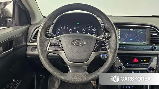 Hyundai Avante AD id 3728707 из Кореи 8