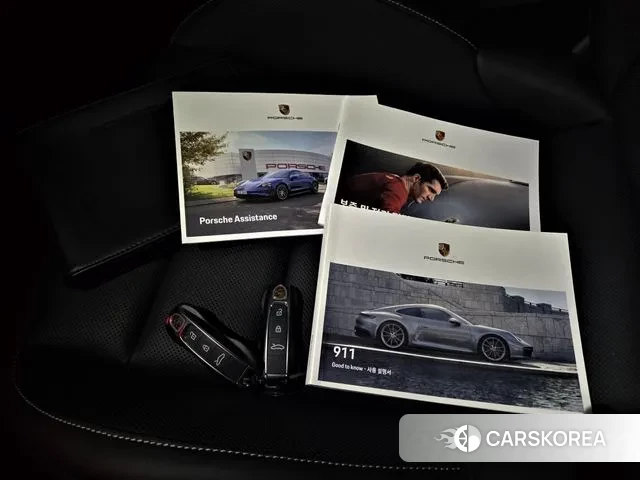 Porsche 911(992) id 3041847 из Кореи 8