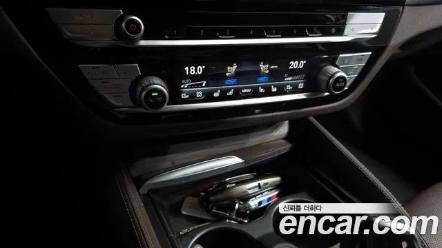 BMW 5 Series (G30) id 2936678 из Кореи 8