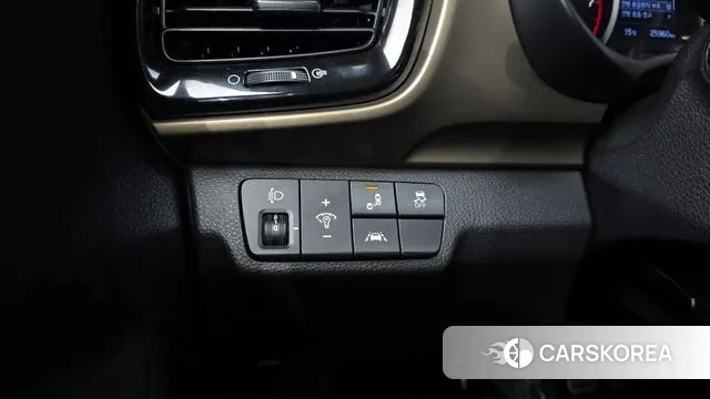 Kia Stonic id 3439890 из Кореи 8