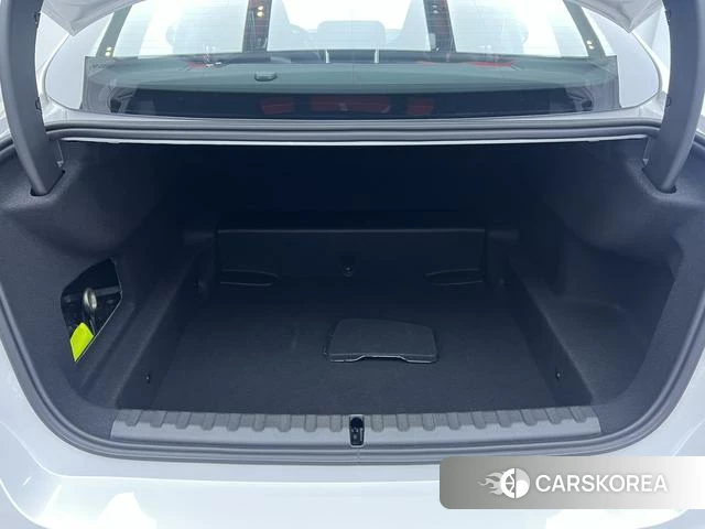 BMW 2 series id 3944984 из Китая 8
