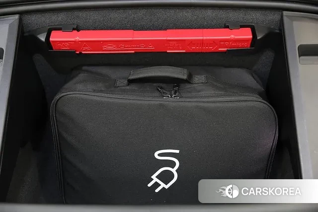 Porsche Taycan id 3371020 из Кореи 8