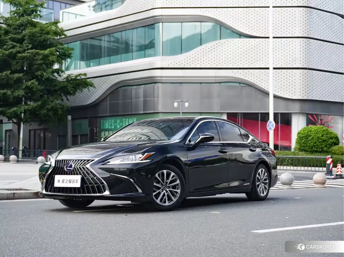 Lexus ES id 4622539 из Китая 8