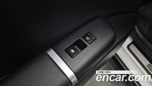 Hyundai Grandeur (GN7) id 2448591 из Кореи 8