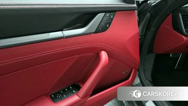 Porsche 911(992) id 3142161 из Кореи 8