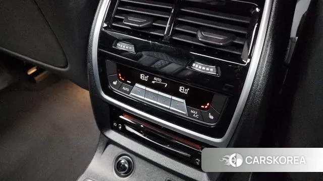 BMW X7 (G07) id 2885971 из Кореи 8