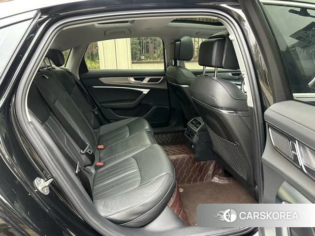 Audi A6L id 4207161 из Китая 8