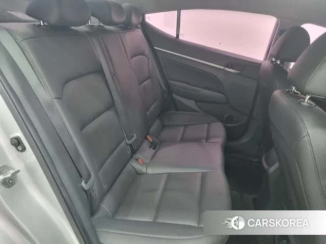 Hyundai Avante AD id 3520516 из Кореи 8