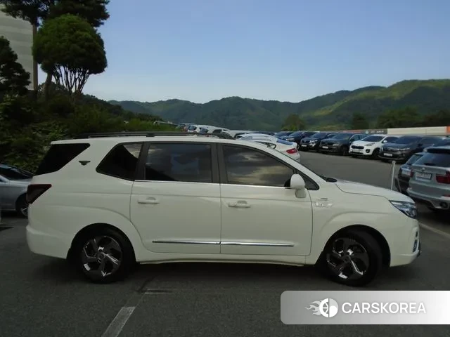 Ssangyong Korando Turismo id 3060920 из Кореи 8