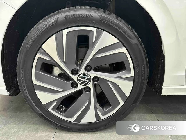 Volkswagen Bora id 4258454 из Китая 8