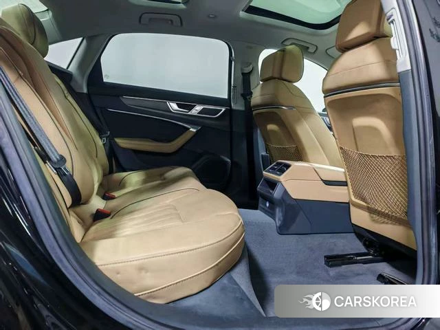 Audi A6L id 4271390 из Китая 8