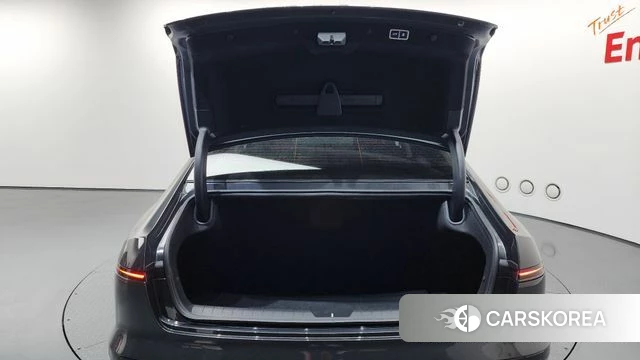 Hyundai Grandeur (GN7) id 4280718 из Кореи 8