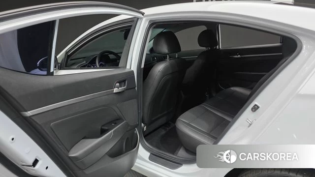 Hyundai The New Avante AD id 4268946 из Кореи 9