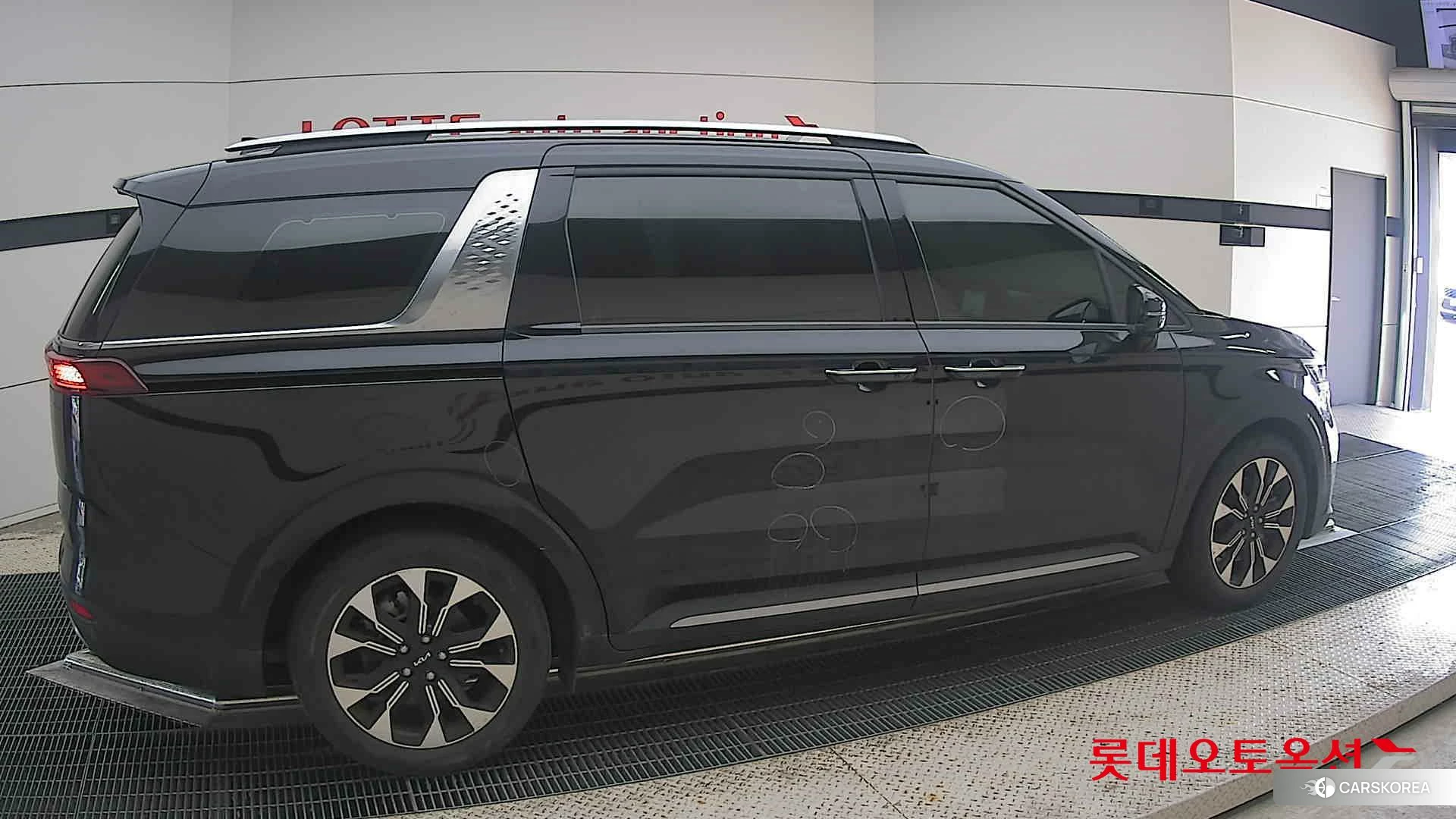 Kia Carnival id 4664311 из Кореи 9