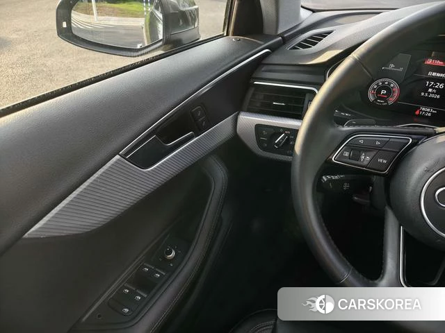 Audi A4L id 4300283 из Китая 9