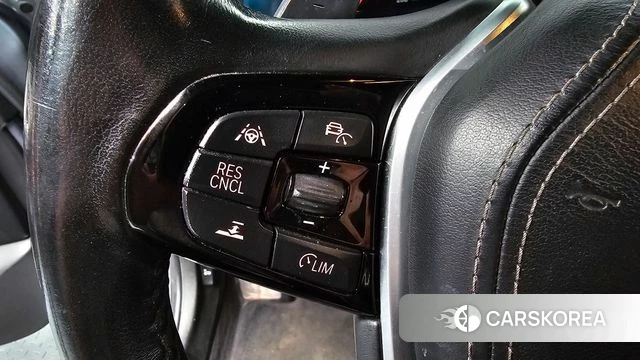 BMW 5 Series (G30) id 4251389 из Кореи 9