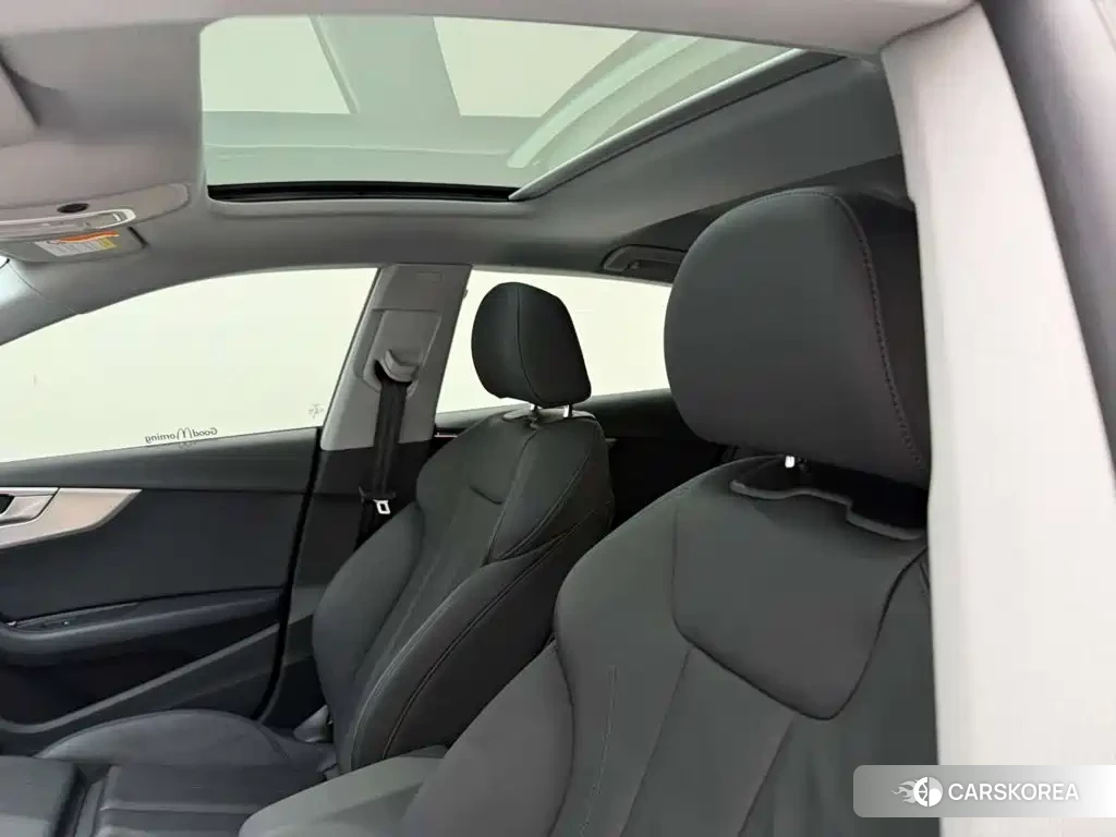 Audi A5 id 4629687 из Китая 9