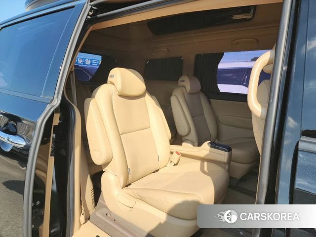 Kia The New Carnival id 4563055 из Кореи 9