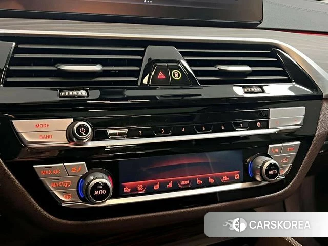 BMW 5 Series (G30) id 3856513 из Кореи 9