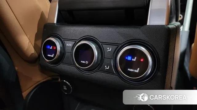 Land Rover Discovery 5 id 3742821 из Кореи 9