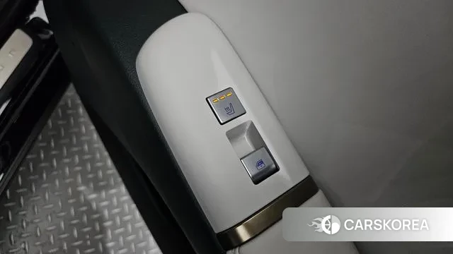 Hyundai Grandeur (GN7) id 2968706 из Кореи 9