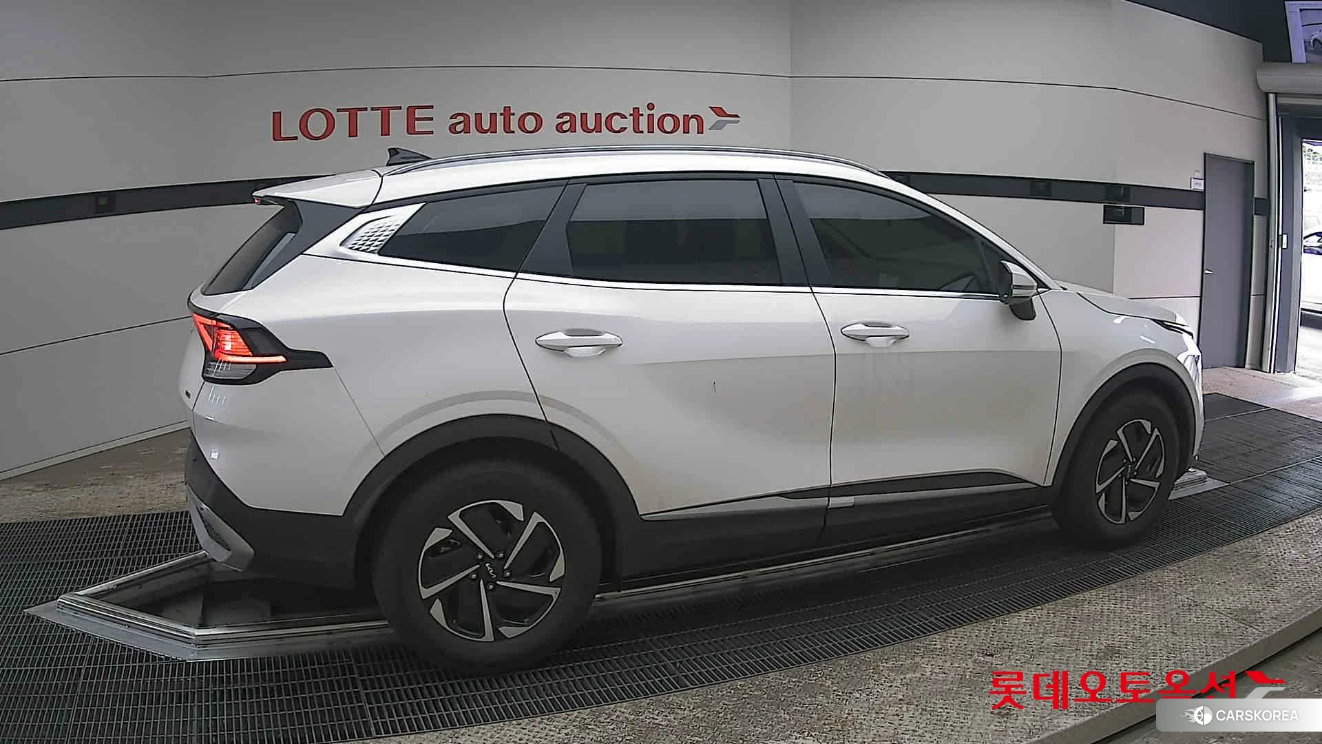 Kia Sportage Hybrid id 3869394 из Кореи 9