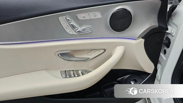 Mercedes-Benz E-Class W213 id 4873630 из Кореи 9