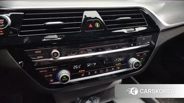 BMW 5 Series (G30) id 3578881 из Кореи 9