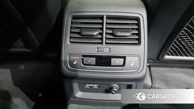 Audi A4 (B9) id 3735548 из Кореи 9