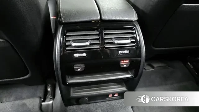 BMW 5 Series (G30) id 3385080 из Кореи 9