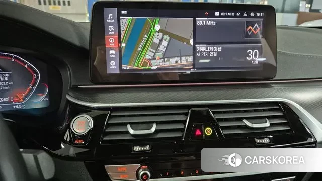 BMW 5 Series (G30) id 3534135 из Кореи 9