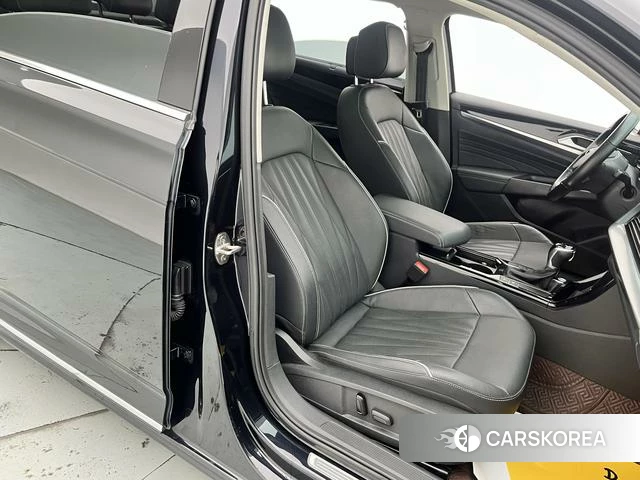 Volkswagen Passat id 4275897 из Китая 9