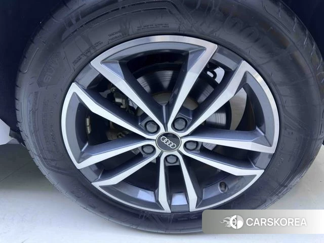 Audi Q3 id 4277918 из Китая 9