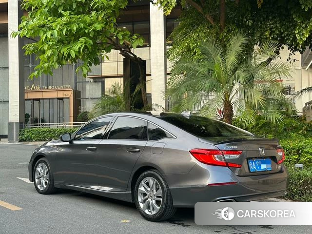Honda Accord id 4313597 из Китая 9